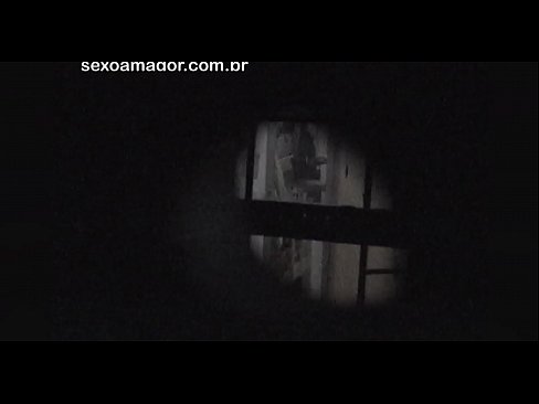 ❤️ Rubia es grabada en secreto por un voyeur del barrio escondido detrás de unos ladrillos huecos ❤❌ Porno ruso en es.prendiporno.ru ❌️